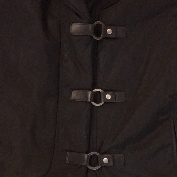 Women’s Black Winter Coat - Picture 3 of 10